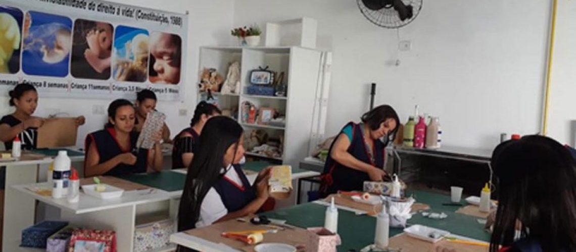 artesanato-associacao-guadalupe-capa-b-900x480-1